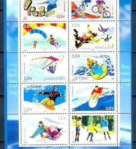 E077- France 2004 jetski. Video Game Characters.