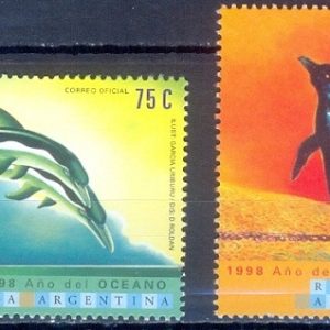 E375- ARGENTINA 1998 INTERNATIONAL YEAR OF THE OCEANS DOLPHIN.