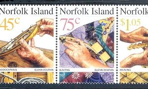 E382- Norfolk Island 1999 Handicrafts.